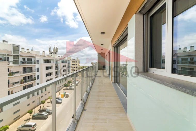Apartamento T2 para Venda em Santa Iria de Azoia, São João da Talha e Bobadela Foto 5