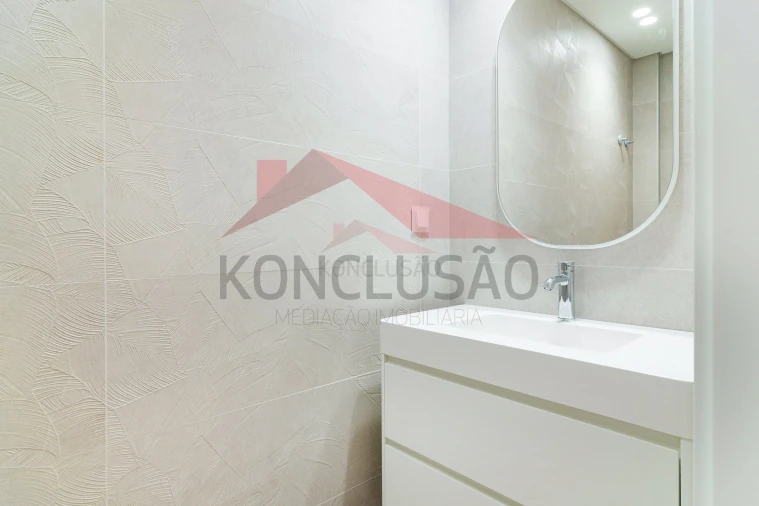 Apartamento T2 para Venda em Santa Iria de Azoia, São João da Talha e Bobadela Foto 9