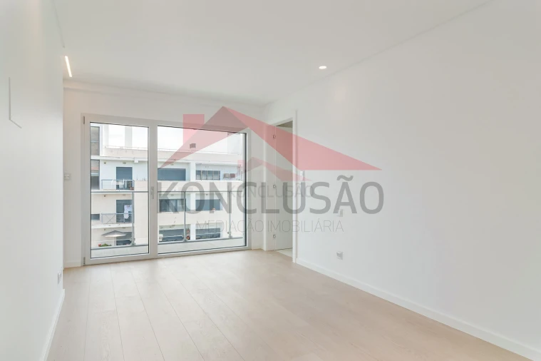 Apartamento T2 para Venda em Santa Iria de Azoia, São João da Talha e Bobadela Foto 11