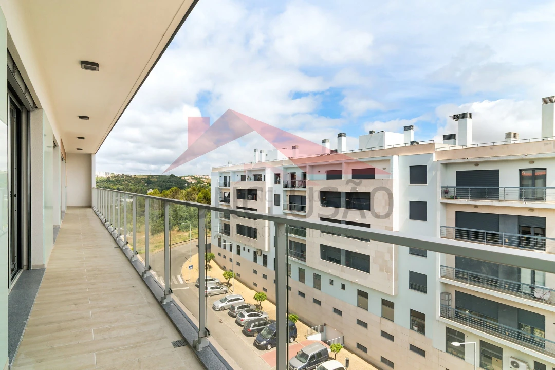 Apartamento T2 para Venda em Santa Iria de Azoia, São João da Talha e Bobadela Foto 10