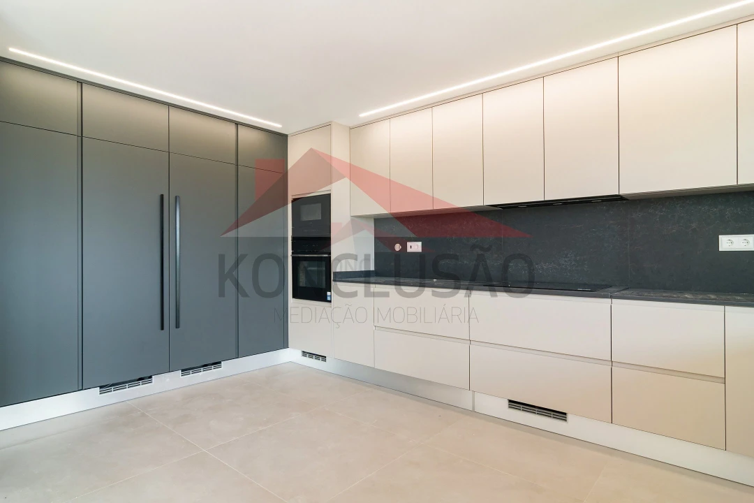 Apartamento T3 para Venda em Santa Iria de Azoia, São João da Talha e Bobadela Foto 5