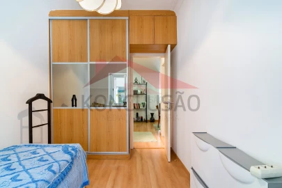 Apartamento T2 para Venda em Benfica