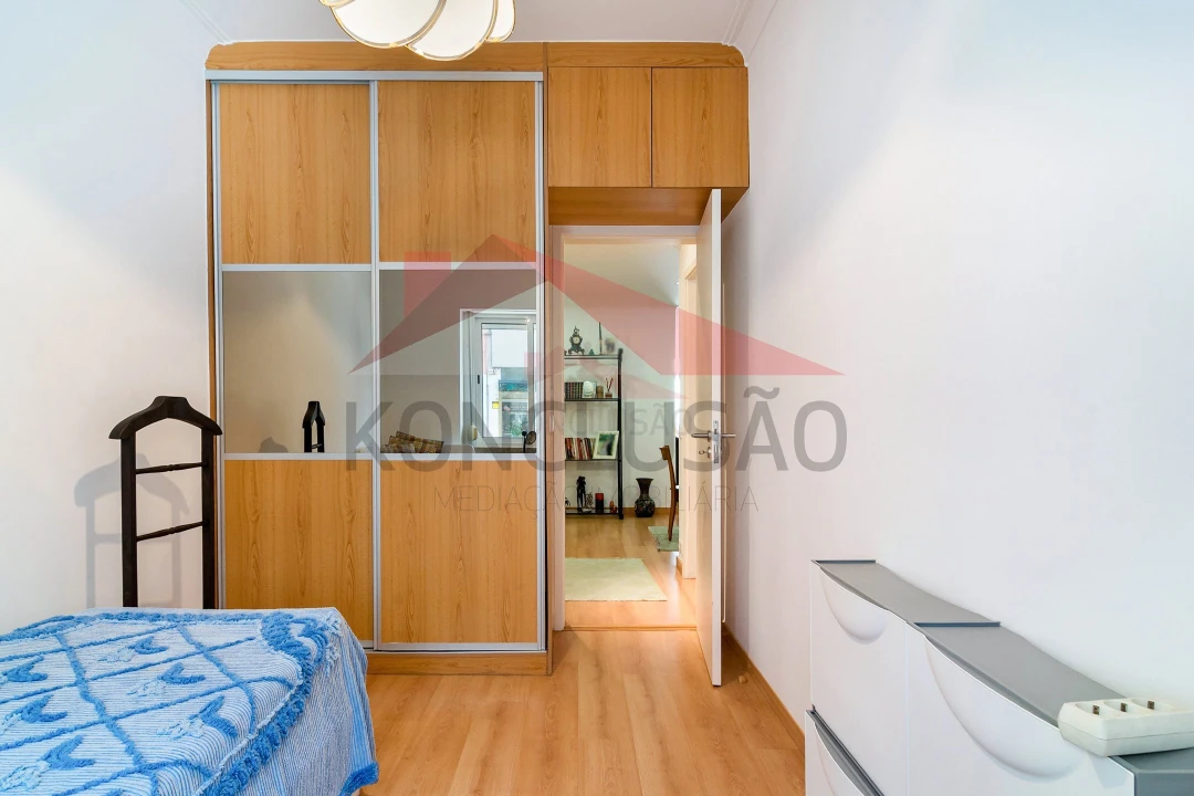 Apartamento T2 para Venda em Benfica Foto 11