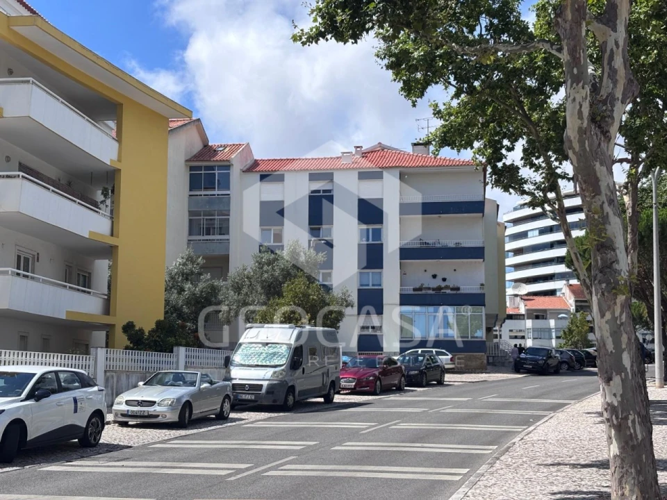 Apartamento T2 para Venda em Cascais e Estoril Foto 1
