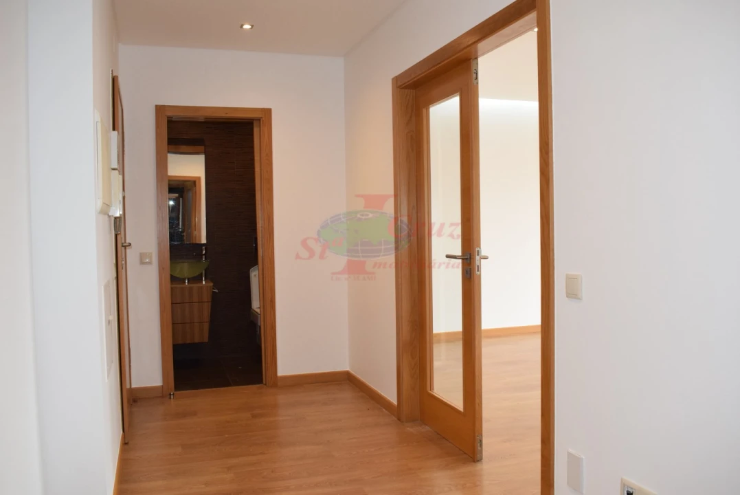 Apartamento T3 para Venda em Santo Antonio dos Olivais Foto 3