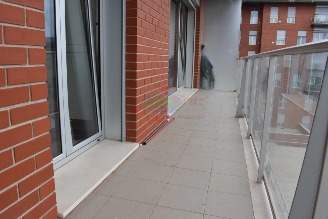Apartamento T3 para Venda em Santo Antonio dos Olivais Foto 11