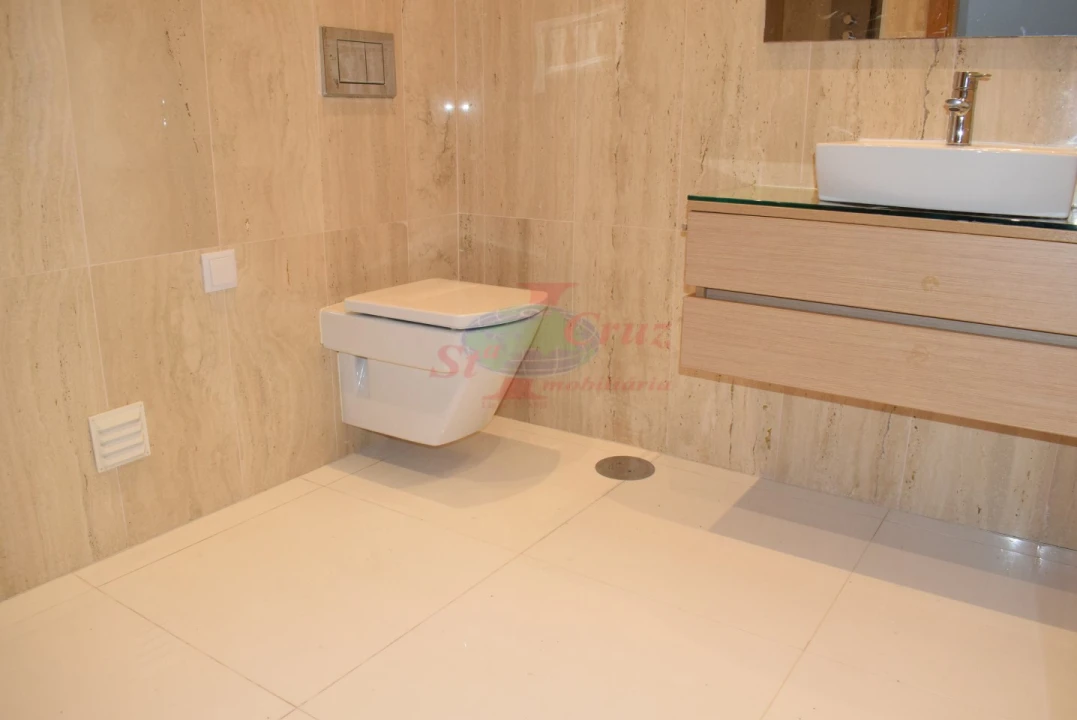 Apartamento T3 para Venda em Santo Antonio dos Olivais Foto 15