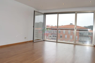 Apartamento T3 para Venda em Santo Antonio dos Olivais
