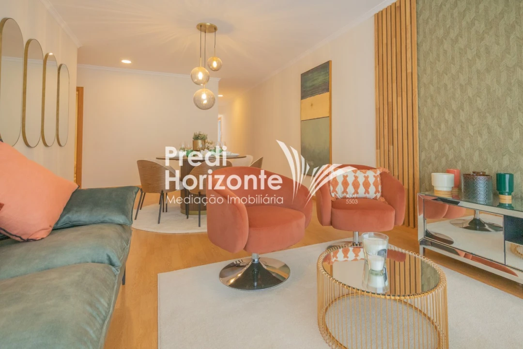 Apartamento T2 para Venda em Caniço Foto 9