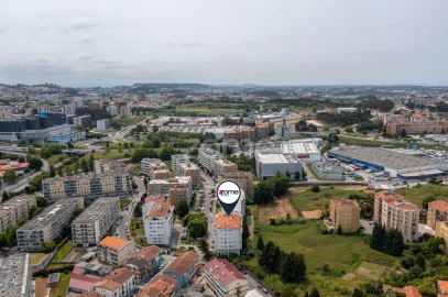 Apartamento T4 para Venda em Santa Marinha e São Pedro da Afurada