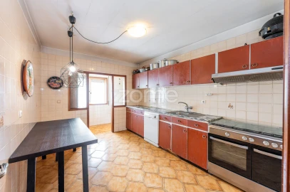 Apartamento T4 para Venda em Santa Marinha e São Pedro da Afurada