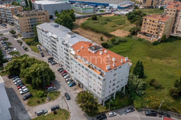 Apartamento T4 para Venda em Santa Marinha e São Pedro da Afurada Foto 28