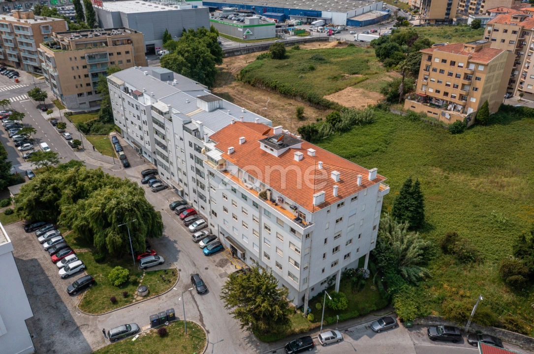 Apartamento T4 para Venda em Santa Marinha e São Pedro da Afurada Foto 28