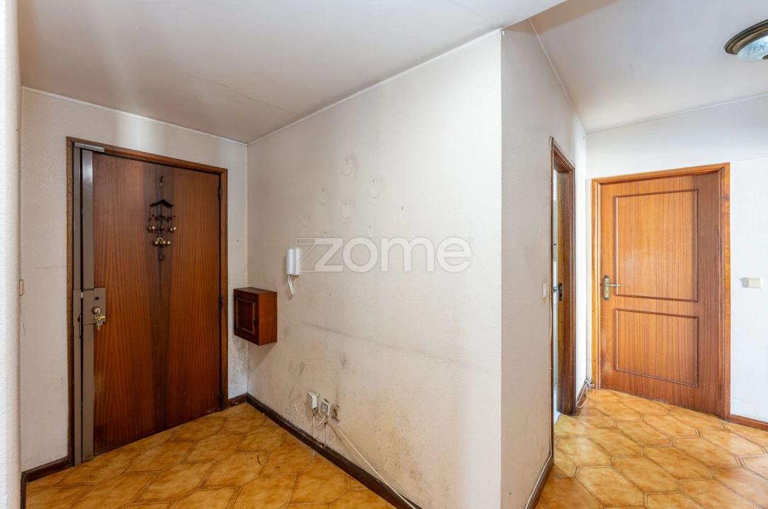 Apartamento T4 para Venda em Santa Marinha e São Pedro da Afurada Foto 5