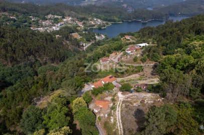 Moradia T2 para Venda em Mosteiro