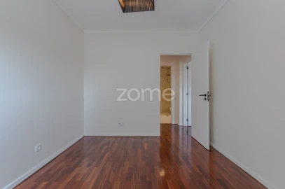 Apartamento T2 para Venda em Santa Marinha e São Pedro da Afurada