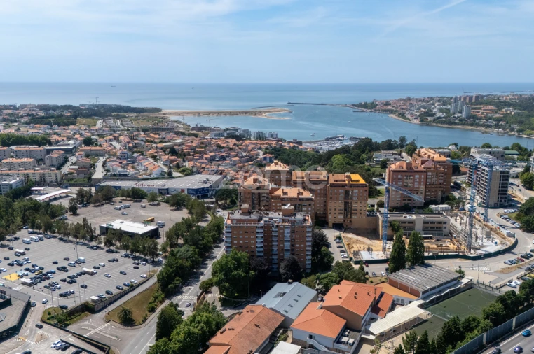 Apartamento T2 para Venda em Santa Marinha e São Pedro da Afurada Foto 28
