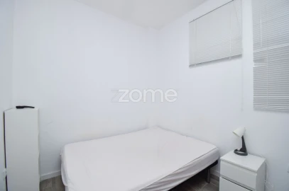 Garagem para Venda em Massamá e Monte Abraão