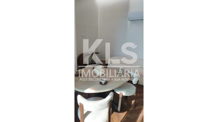 Apartamento T1 para Venda em Buarcos Foto 2