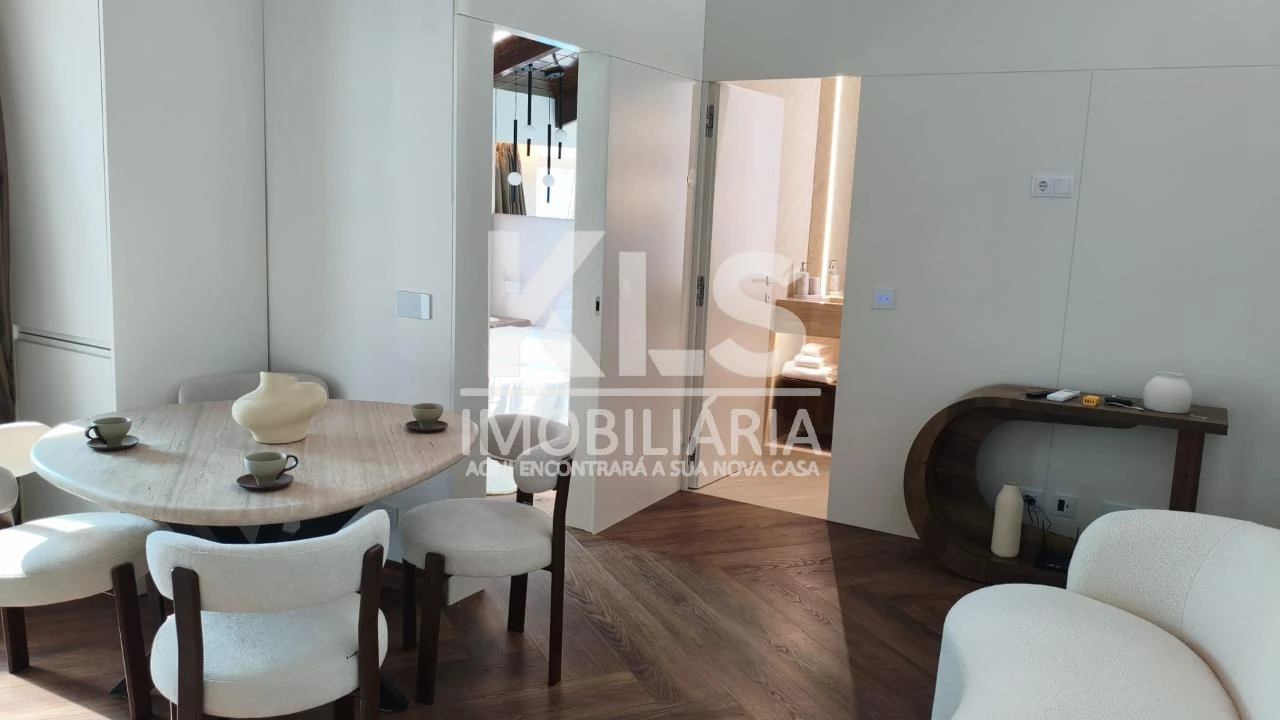 Apartamento T1 para Venda em Buarcos Foto 1
