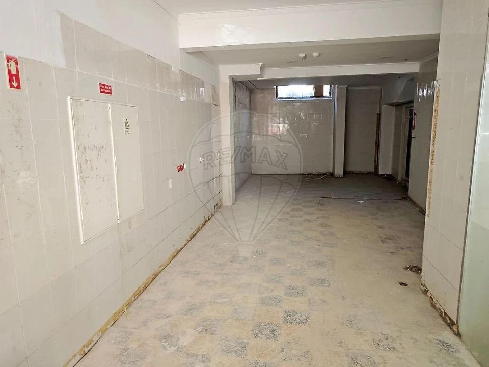 Loja para Arrendamento em Oeiras e São Julião da Barra, Paço de Arcos e Caxias Foto 7