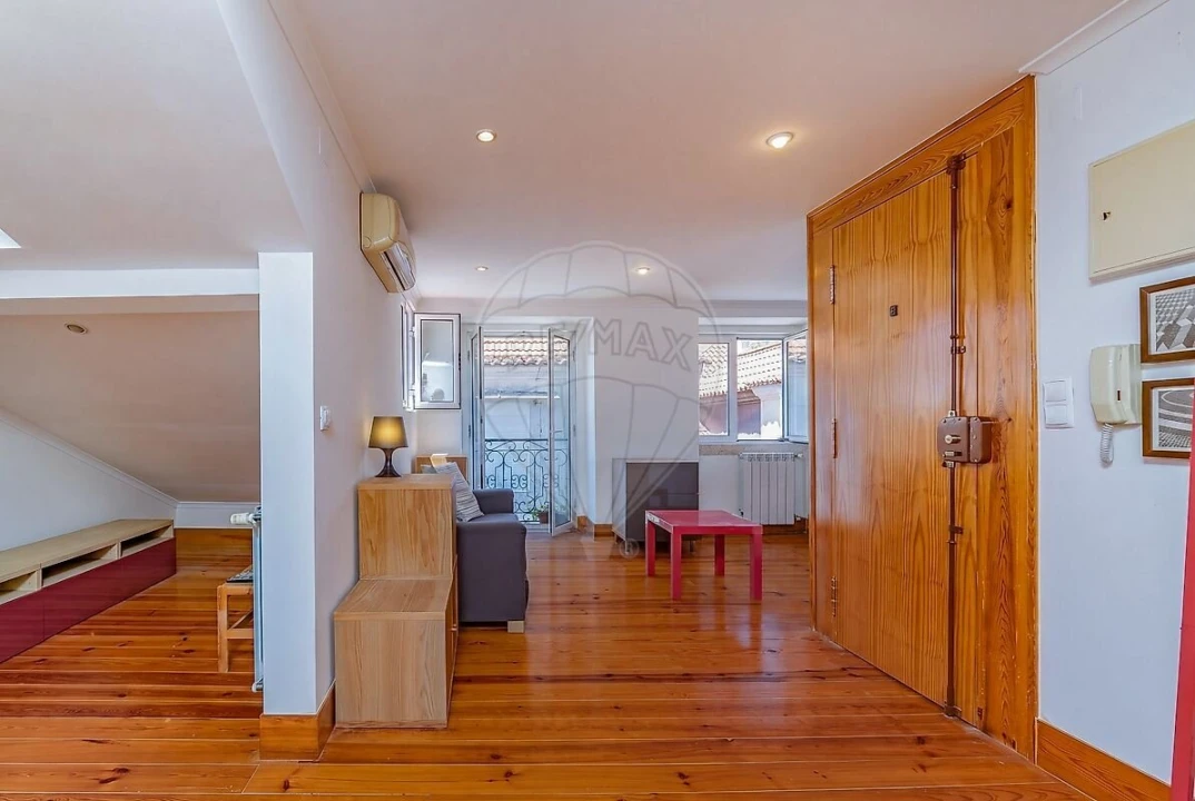 Apartamento T1 para Venda em Misericórdia Foto 3