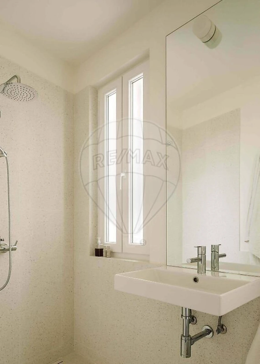 Apartamento T2 para Venda em Santa Maria Maior Foto 13
