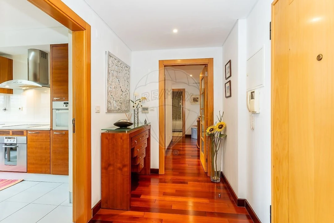 Apartamento T2 para Venda em Odivelas Foto 4