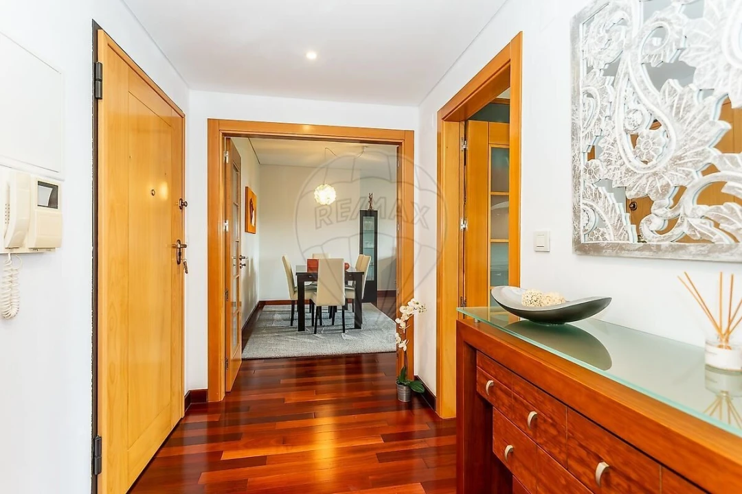 Apartamento T2 para Venda em Odivelas Foto 3
