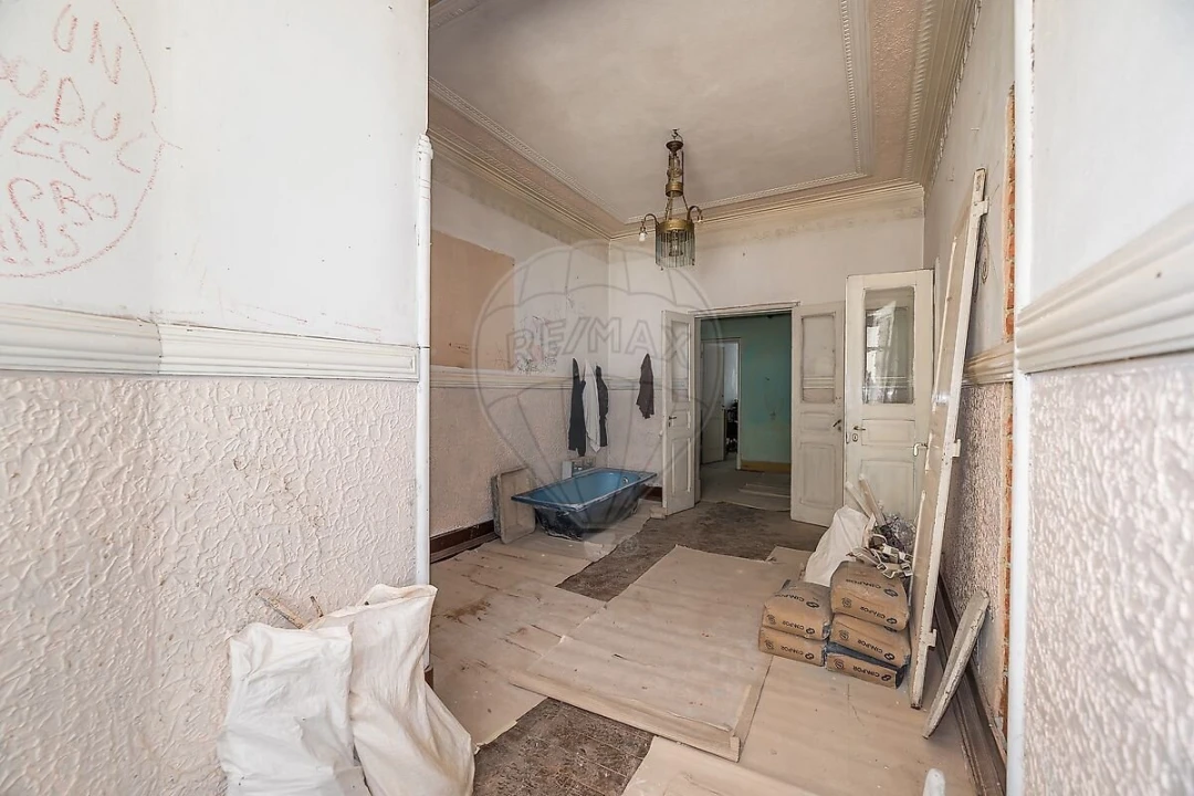 Apartamento T2 para Venda em Santo António Foto 10