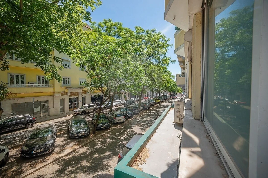 Apartamento T2 para Venda em Santo António Foto 17