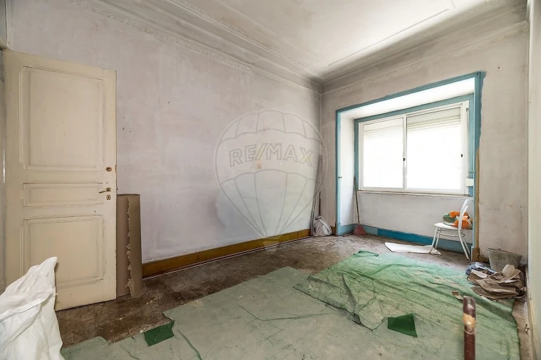 Apartamento T2 para Venda em Santo António Foto 2