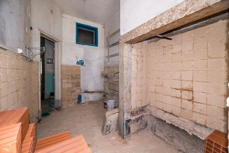 Apartamento T2 para Venda em Santo António Foto 14