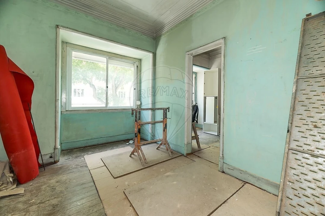Apartamento T2 para Venda em Santo António Foto 4