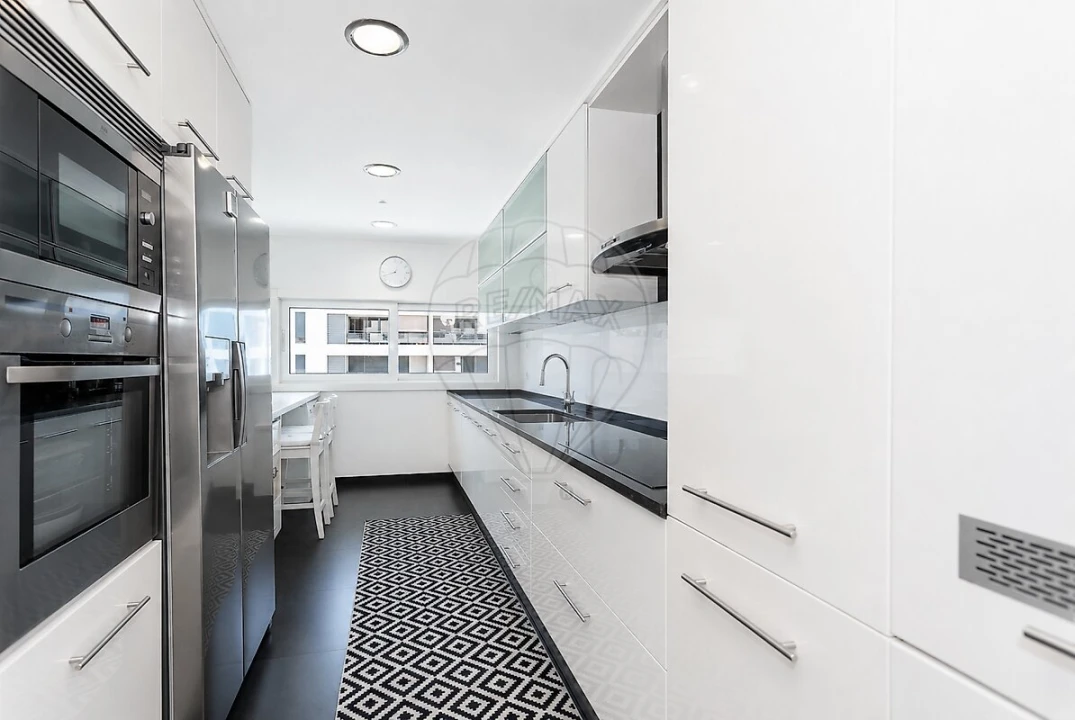 Apartamento T3 para Venda em Oeiras e São Julião da Barra, Paço de Arcos e Caxias Foto 9