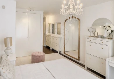 Apartamento T3 para Venda em Oeiras e São Julião da Barra, Paço de Arcos e Caxias