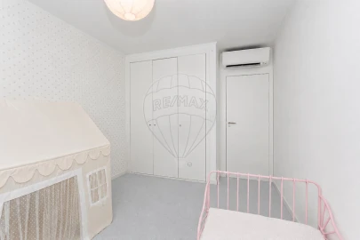 Apartamento T3 para Venda em Oeiras e São Julião da Barra, Paço de Arcos e Caxias