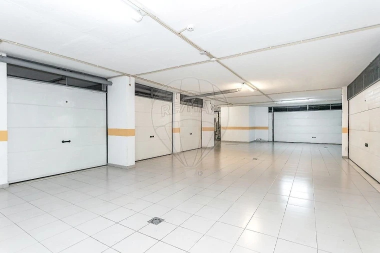 Apartamento T3 para Venda em Oeiras e São Julião da Barra, Paço de Arcos e Caxias Foto 28
