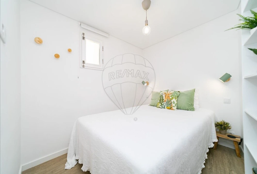 Apartamento T1 para Venda em Santo António Foto 9