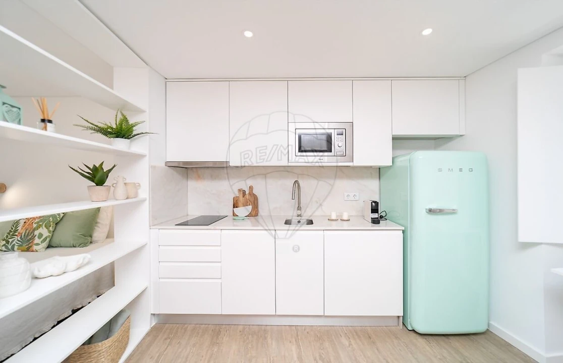 Apartamento T1 para Venda em Santo António Foto 17