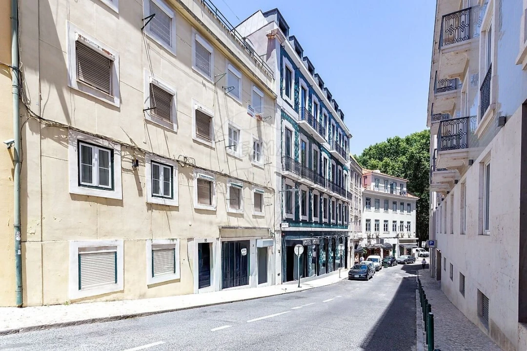 Apartamento T1 para Venda em Santo António Foto 20