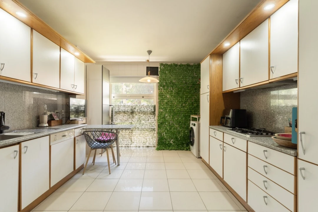 Apartamento T4 para Venda em Lumiar Foto 6