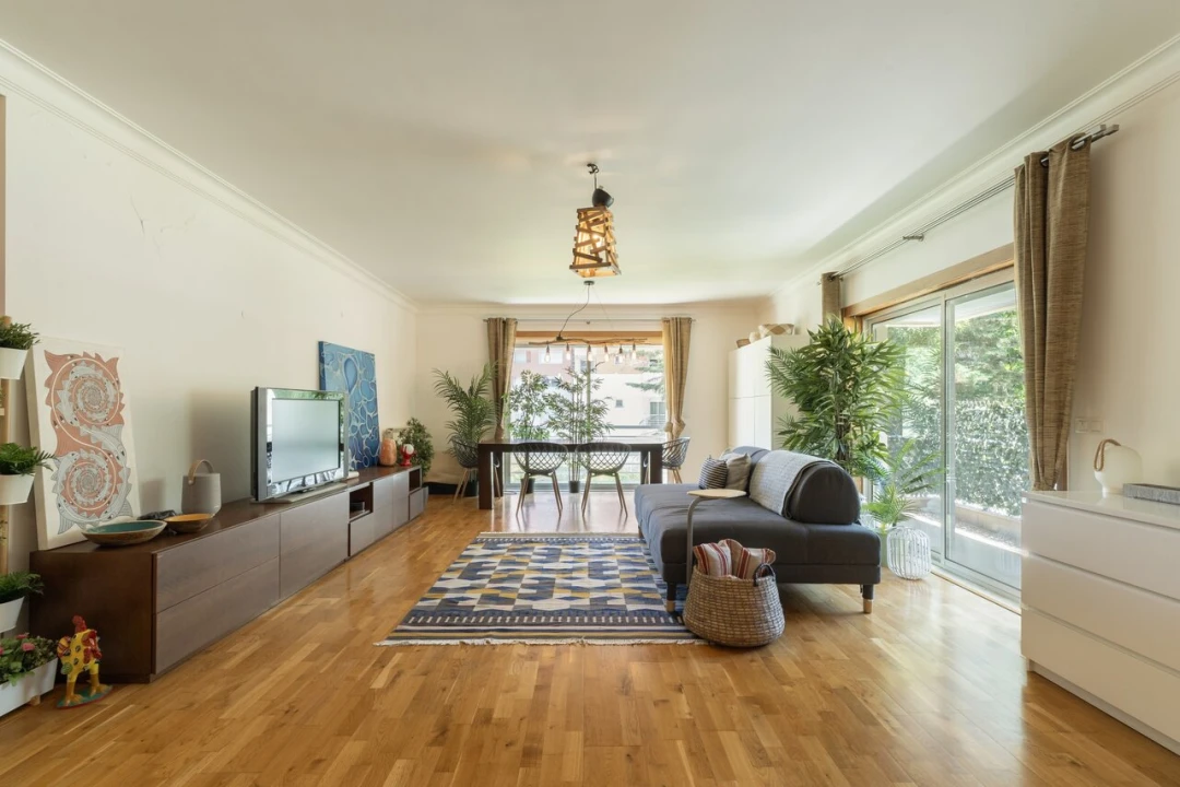 Apartamento T4 para Venda em Lumiar Foto 3