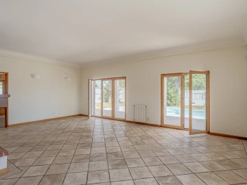 Moradia T5 para Venda em Sesimbra (Castelo)