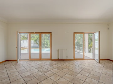Moradia T5 para Venda em Sesimbra (Castelo)