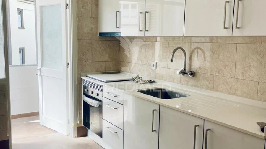Apartamento T2 para Venda em Funchal (Se)