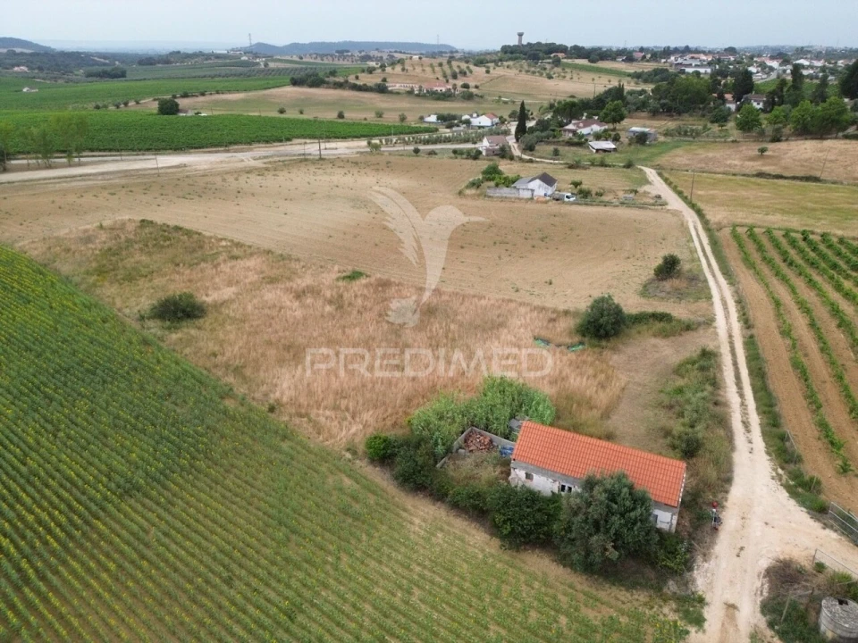 Moradia T2 para Venda em São Vicente do Paul e Vale de Figueira Foto 3