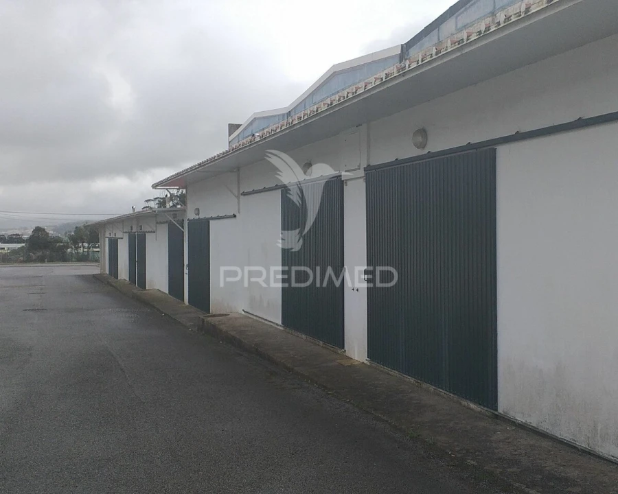 Armazém para Arrendamento em Santa Maria e São Miguel, São Martinho, São Pedro Penaferrim Foto 1