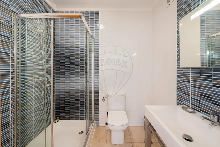Apartamento T2 para Venda em Lagos (São Sebastião e Santa Maria) Foto 18