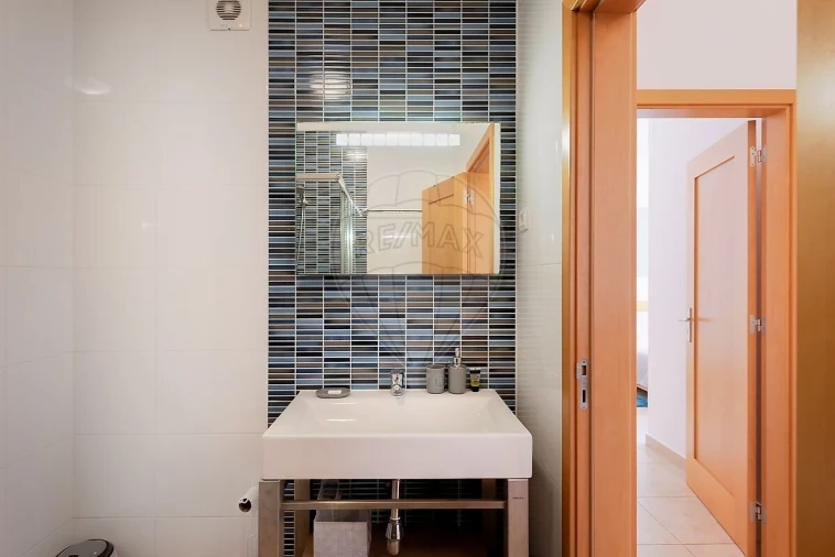 Apartamento T2 para Venda em Lagos (São Sebastião e Santa Maria) Foto 19